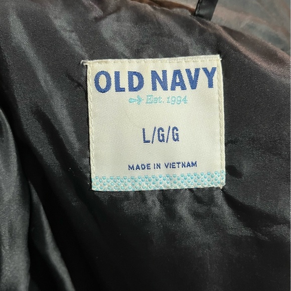 Old Navy Black quilted liner jacket - size large - Picture 2 of 6